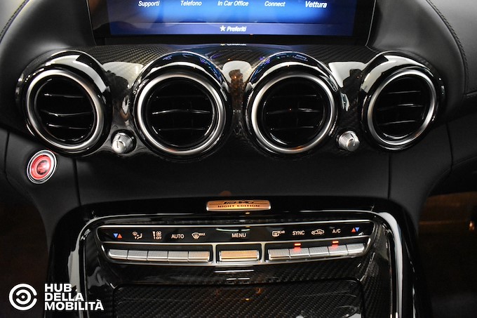 MERCEDES-BENZ GT AMG Night Edition